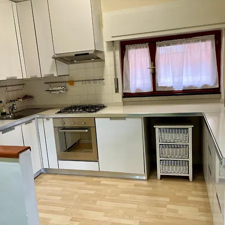 La Scuna Monterosso مونتيروسّو ال ماري