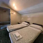 La Scuna Monterosso 蒙特罗索阿尔马雷
